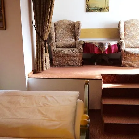 Lintner Hotel 3*